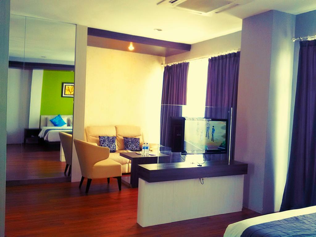 Hotel Victoria River View บันจาร์มาซิน ภายนอก รูปภาพ